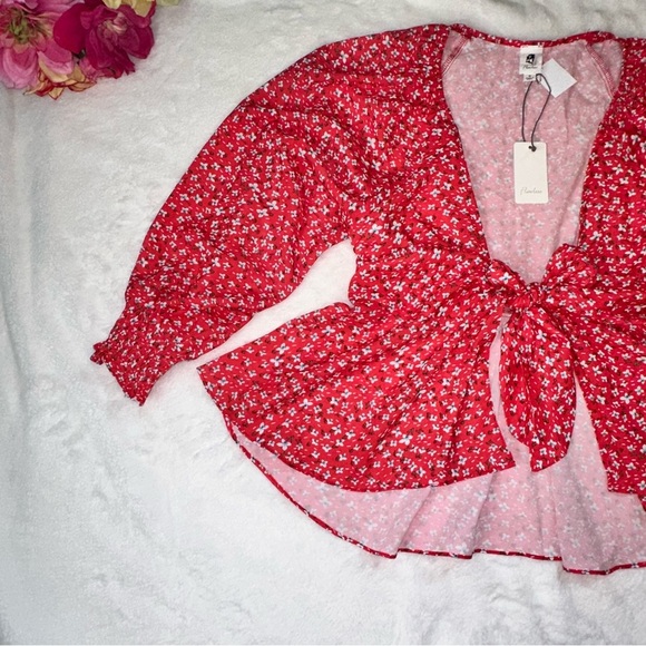 Floral tie front top - Picture 7 of 16